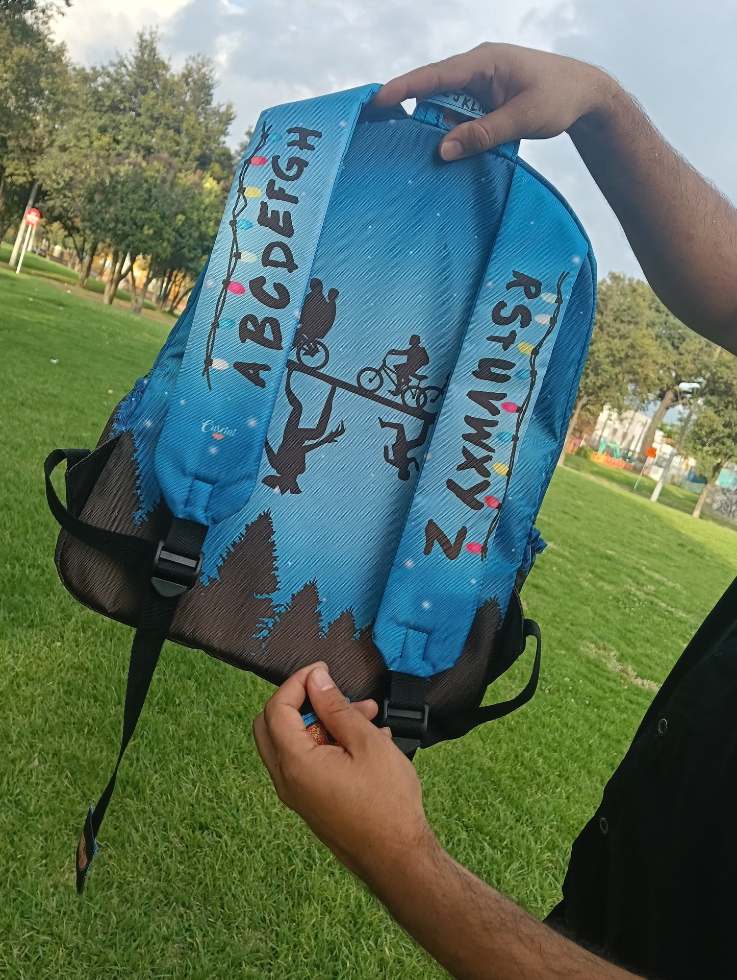 Maleta Morral inspirada en Stranger Things